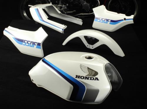 CBX400F2型 ラインステッカーセット 新品(赤/黒用)